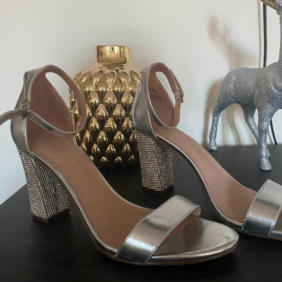 Madden Girl Sparkly Silver Heel - Picture 1 of 4